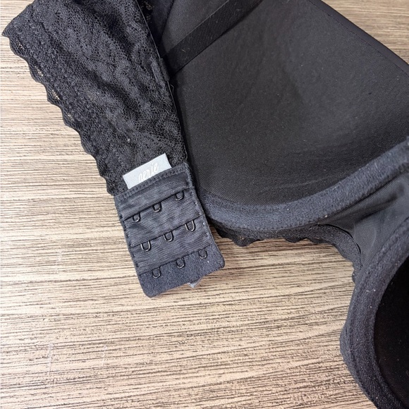 Aerie Black Lace Strapless Bra - Picture 2 of 7